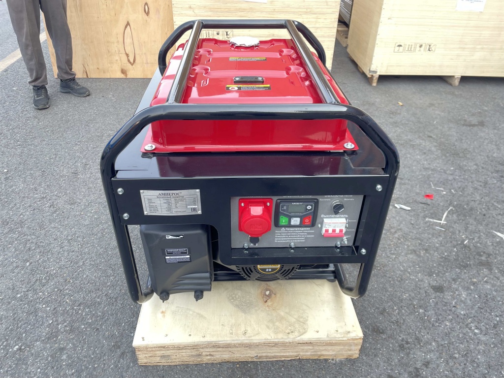 Бензиновый генератор AMPEROS LT13000E-3