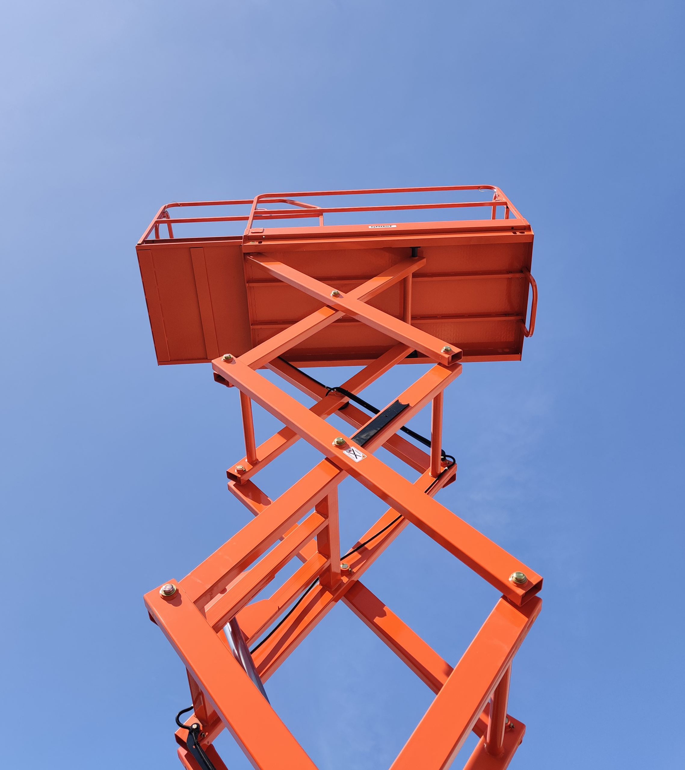 Ножничный подъёмник GROST Tower 500-7 АС 220 (9 метров)