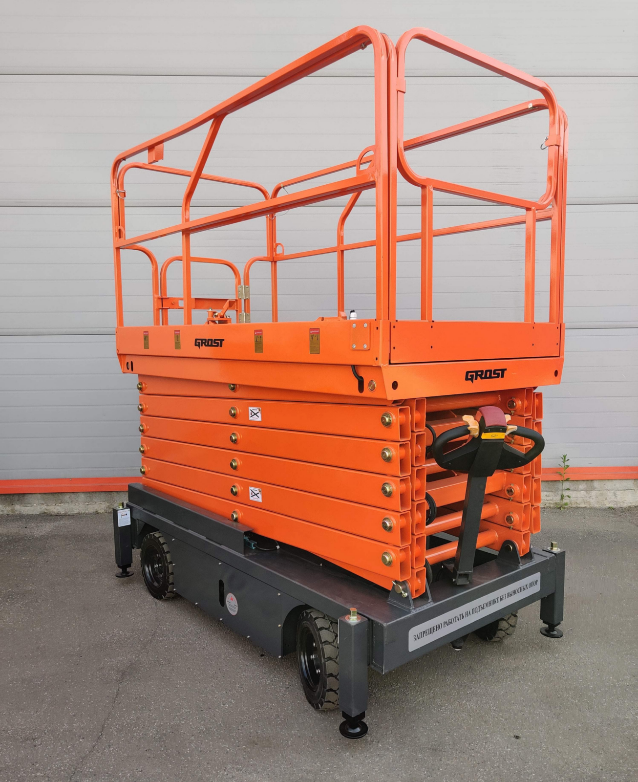 Ножничный подъёмник GROST Tower Drive 500-11 (13м)