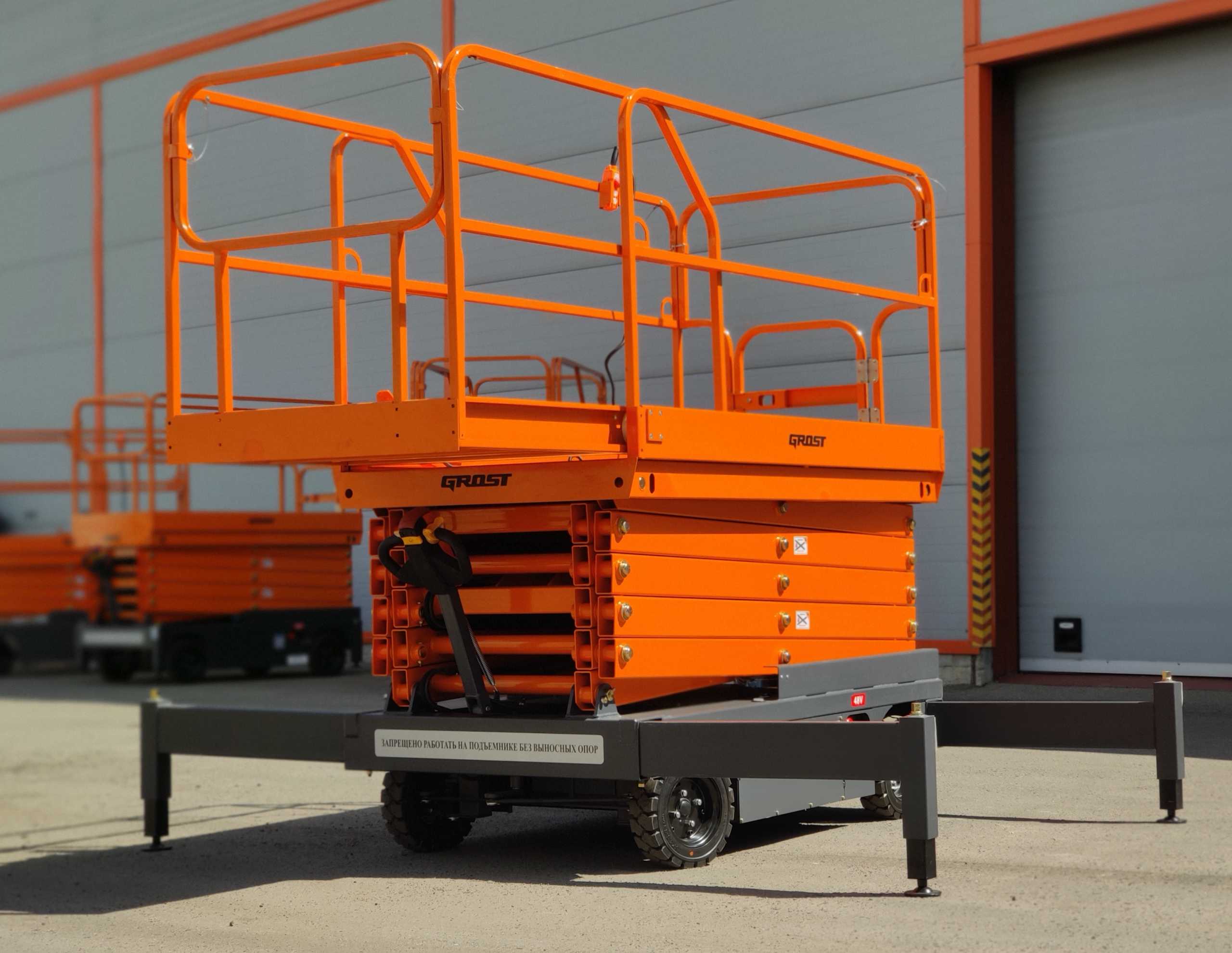 Ножничный подъёмник GROST Tower Drive 500-9 (11м)